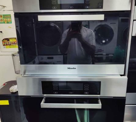 Miele built in electric oven with steam oven for s