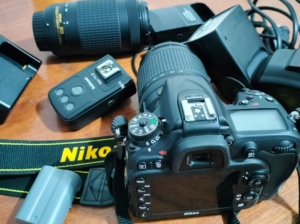 NIKON 7200 WITH ALL EQUIPMENTS FOR SALE
