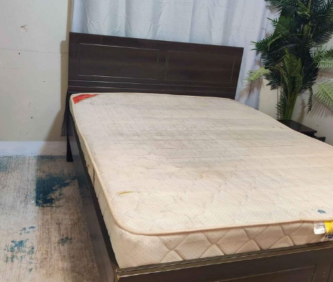 Queen size bed with mattress going cheap for sale