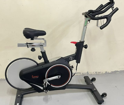 Sunny health and fitness exercise cycle For Sale