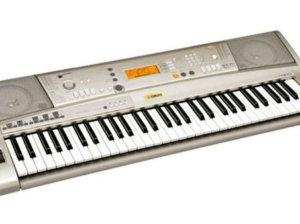 YAMAHA PSR A300 KEYBOARD FOR SALE