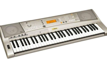 YAMAHA PSR A300 KEYBOARD FOR SALE