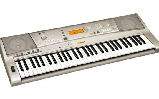 YAMAHA PSR A300 KEYBOARD FOR SALE