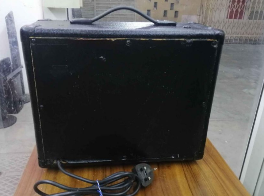 Yamaha AR-1500 Guitar Amplifier For Sale