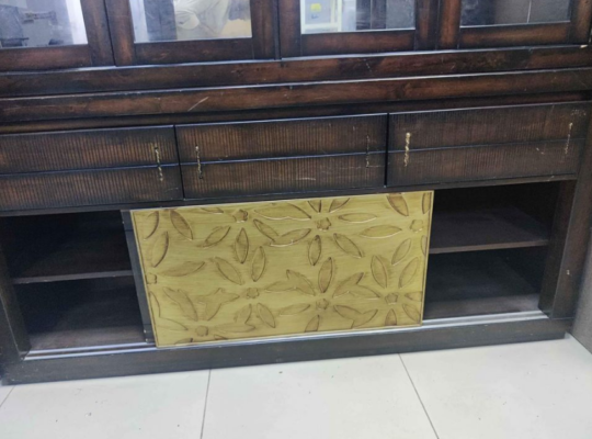 Pure wooden kitchen cabinet for sale