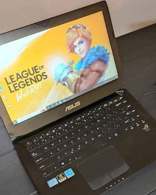 Asus Rogue gaming laptop for sale