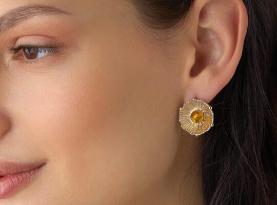 Beautiful earrings For Sale