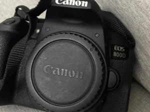 Canon 80d with lens 18-55mm stm for sale
