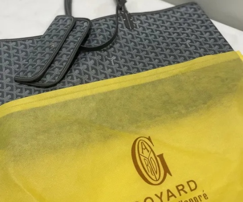 Goyard:( Saint louis PM bag ) For Sale