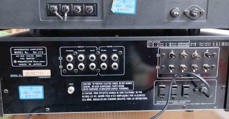 Vintage Hitachi HA-270 Integrated Amplifier For Sa