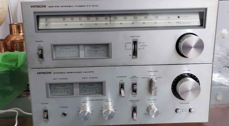 Vintage Hitachi HA-270 Integrated Amplifier For Sa