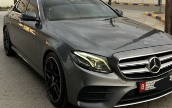 Mercedes E300 2018 Gcc full option for sale