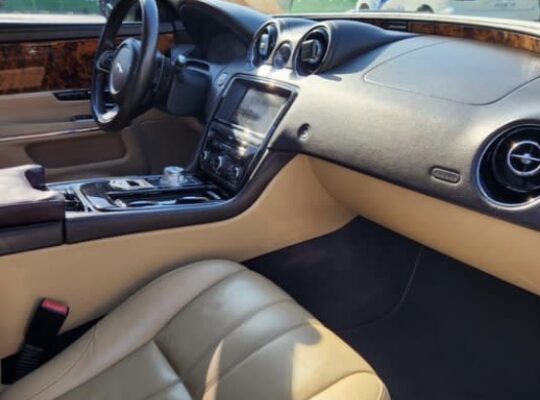 Jaguar XJL supercharge 2012 full option Gcc