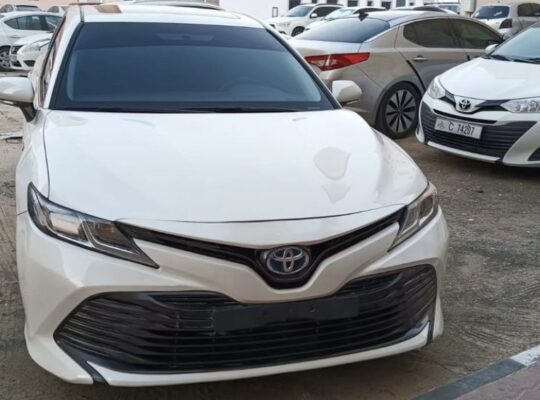 Toyota Camry Hybrid 2019 Gcc for sale