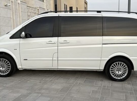 Mercedes Van Viano 2008 Gcc in good condition