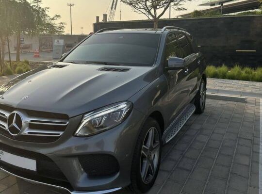 Mercedes GLE400 full option 4Matic Gcc 2018 for sa