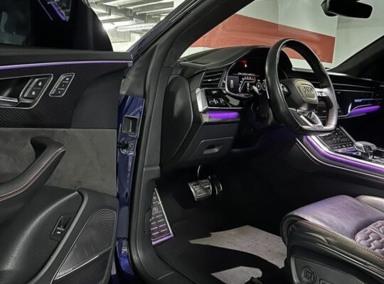 Audi Q8 RS full option 2020 Gcc full option for sa