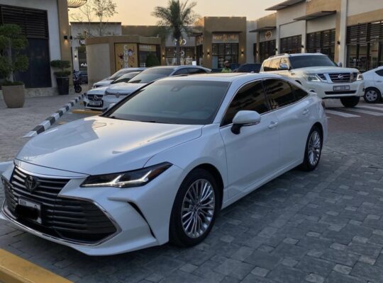 Toyota Avalon full option 2019 USA imported for sa