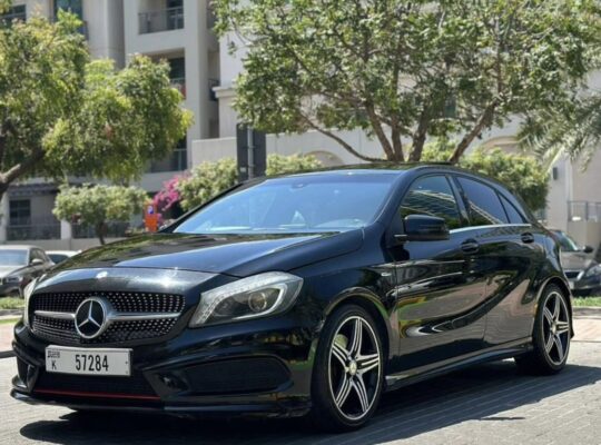 Mercedes A250 full option Gcc 2014 for sale