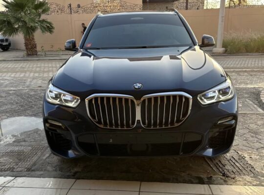 BMW X5 40i Gcc 2019 full option for sale