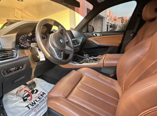 BMW X5 40i Gcc 2019 full option for sale