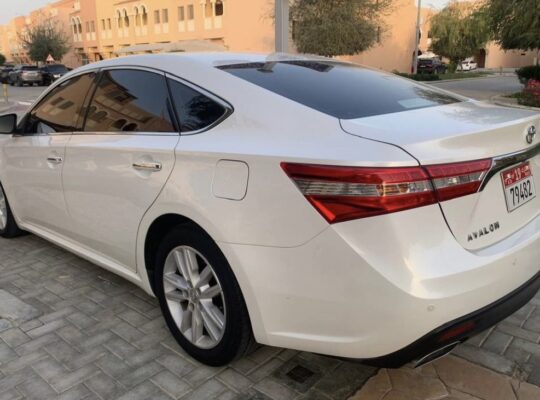 Toyota Avalon limited 2014 Gcc for sale