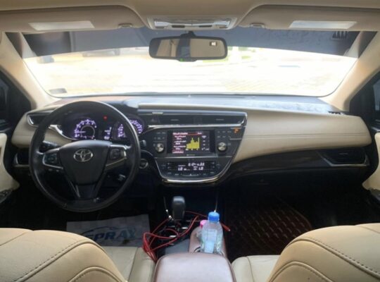 Toyota Avalon limited 2014 Gcc for sale