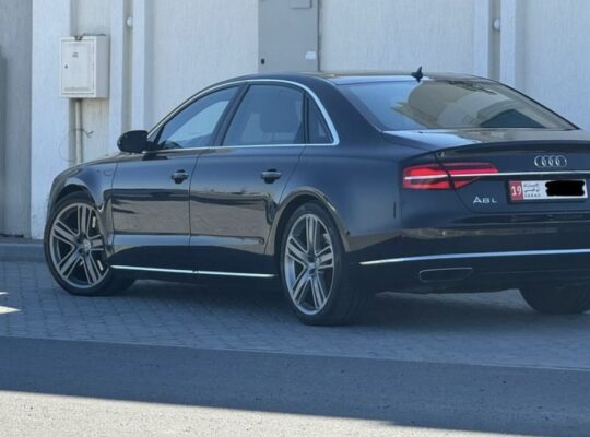 Audi A8 full option 2015 Gcc in good condition for