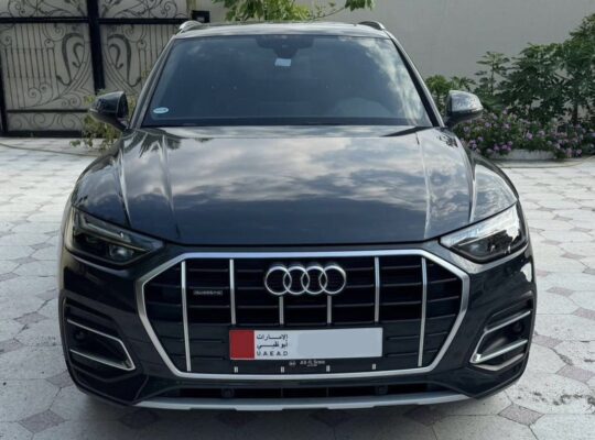 Audi Q5 2023 twin turbo full option Gcc for sale