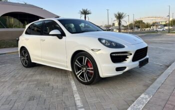 Porsche Cayenne GTS 2013 Gcc full option for sale