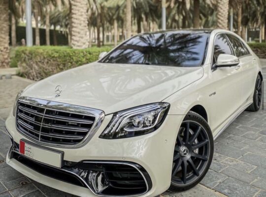 Mercedes S63 AMG full option 2014 Gcc for sale