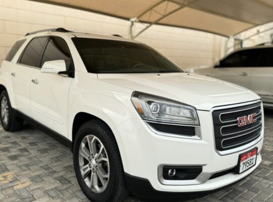 GMC Acadia 2014 Gcc in good condition for sale