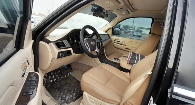 Cadillac Escalade pickup 2008 Gcc full option