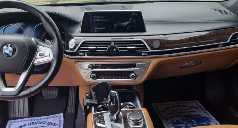 BMW 740 LI full option 2017 Gcc for sale