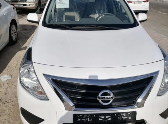 Nissan sunny 2023 Gcc mid option for sale