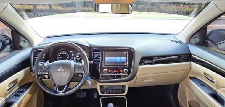 Mitsubishi outlander 2023 Gcc full option for sale