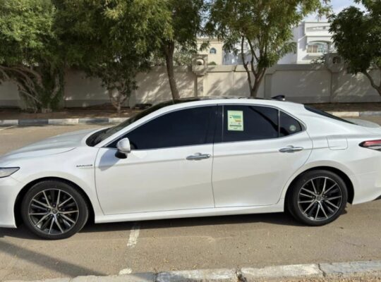 Toyota Camry SE+ full option 2022 Gcc for sale