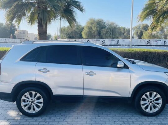 Kia Sorento 2015 Gcc full option for sale