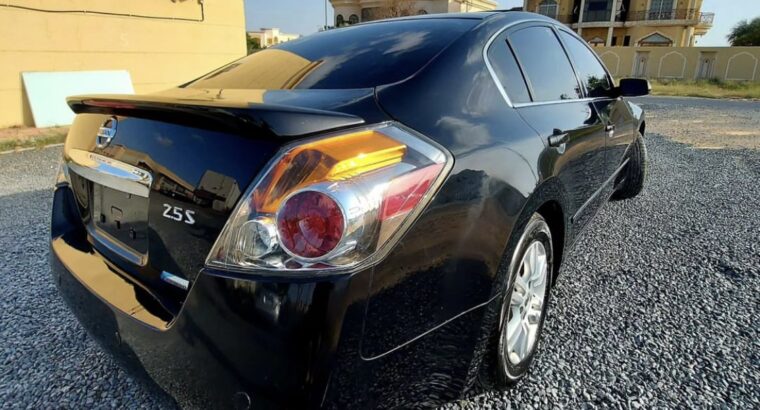Nissan Altima 2012 Gcc full option for sale