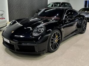 Porsche 911 turbo S fully loaded 2020 Gcc for sal