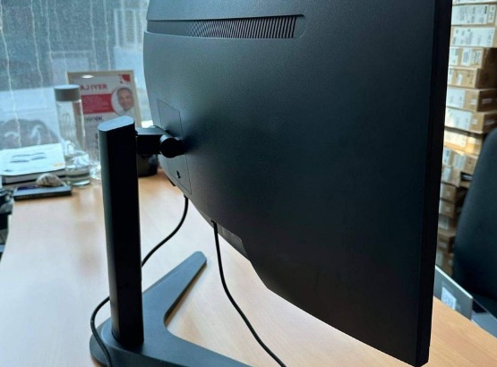 LENOVO 34 INCH GAMING MONITOR FOR SALE
