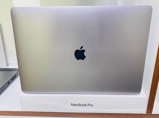 MacBook Pro (15inch-2019) core i9 For Sale