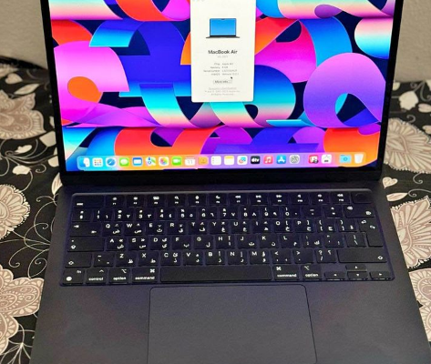 MacBook air2022 m2 with 8 gb ram and 512 ssd for s