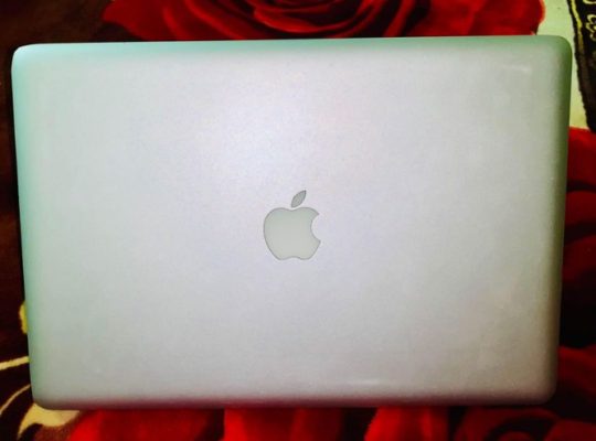 MacBook Pro 15 Inches Core i7 8GB Ram For Sale