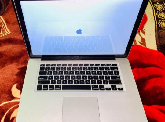 MacBook Pro 15 Inches Core i7 8GB Ram For Sale