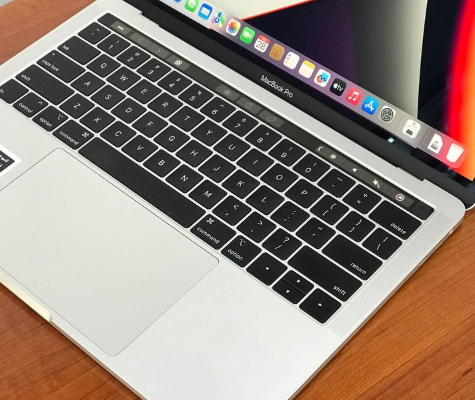 Pro MacBook, 16/1TB i7 with TouchBar 2016 Model Fo