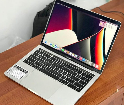 Pro MacBook, 16/1TB i7 with TouchBar 2016 Model Fo