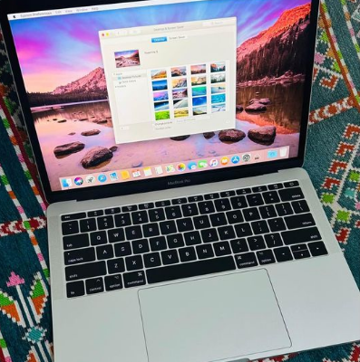 MacBook Pro 2017 core i5 8gb ram and 256 ssd for s