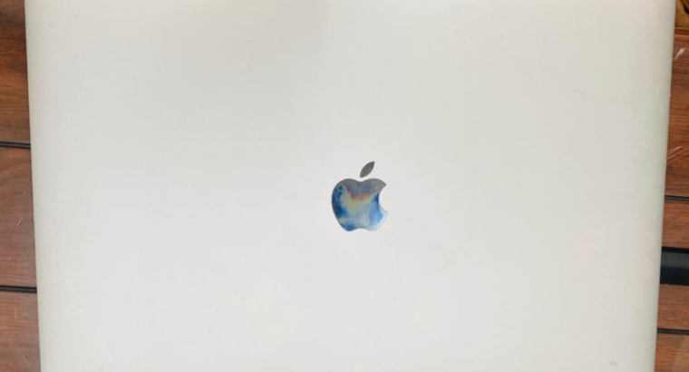 MacBook Pro 2018 A1990 16/512/4gb graphics for sal