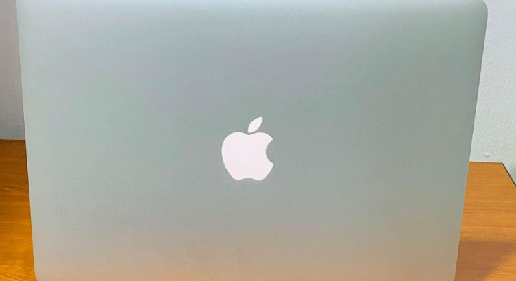 Macbook Air 2017 Core i7. 8/256 For Sale